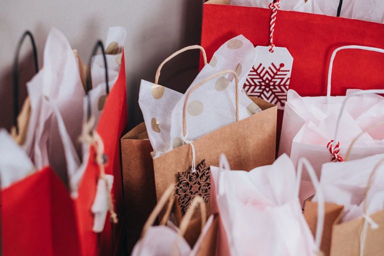 La tecnologia che salva i regali di Natale: speciale sorpresa per il fidanzato