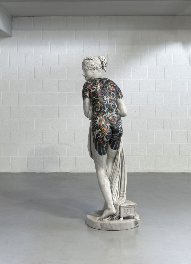 Venere Italica di Fabio Viale