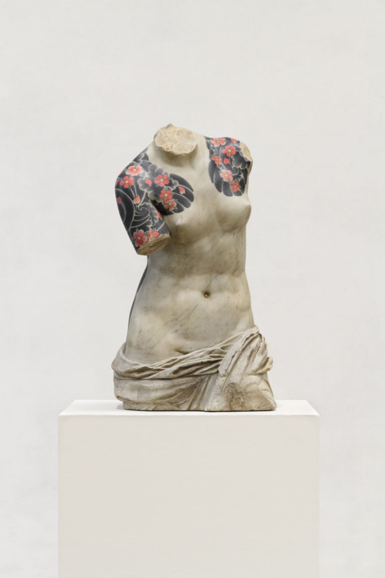 Venere in marmo di Fabio Viale