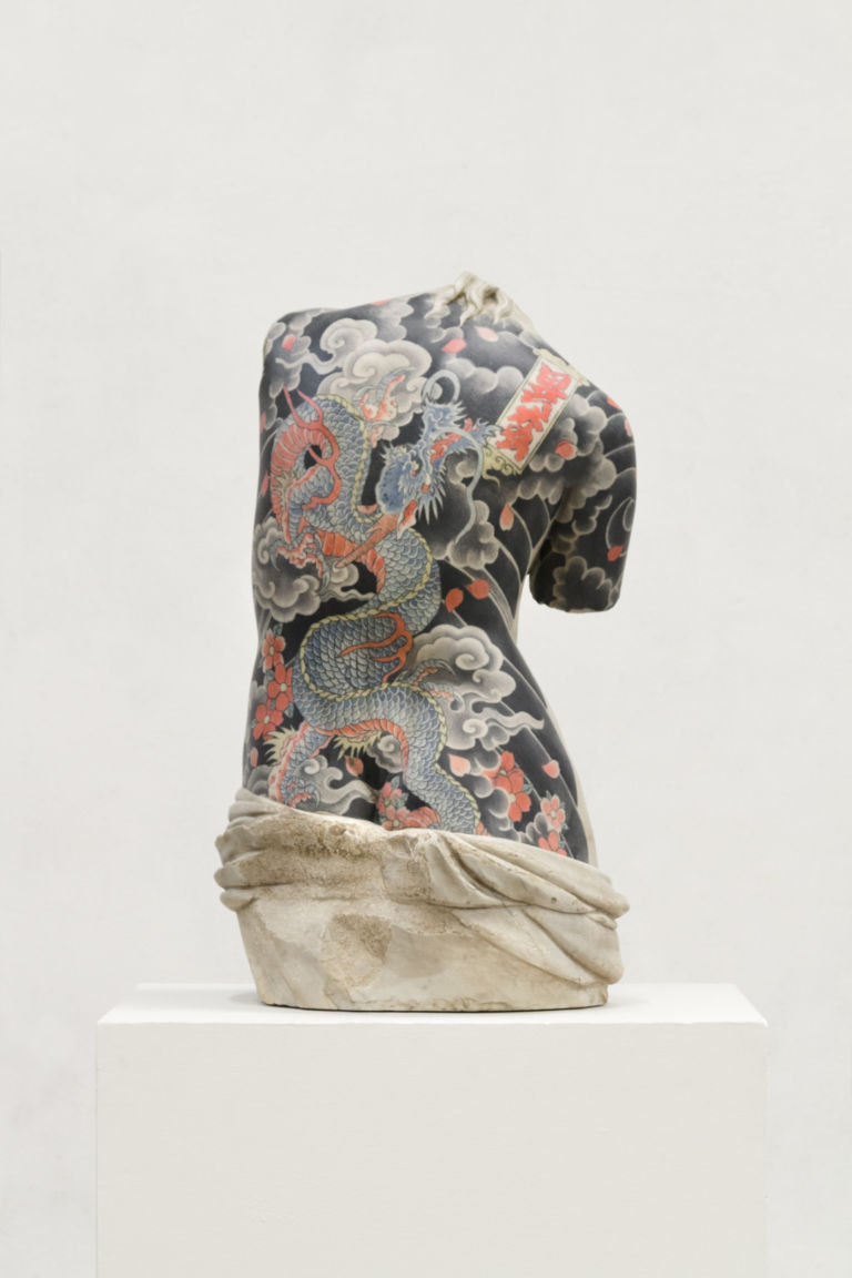 Venere in marmo di Fabio Viale