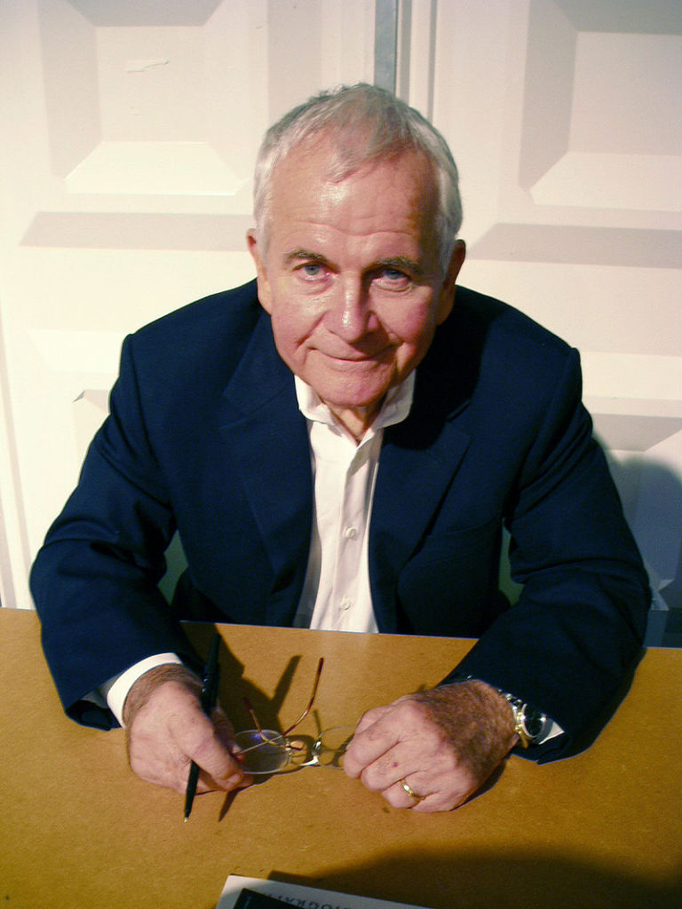 800px Ian Holm