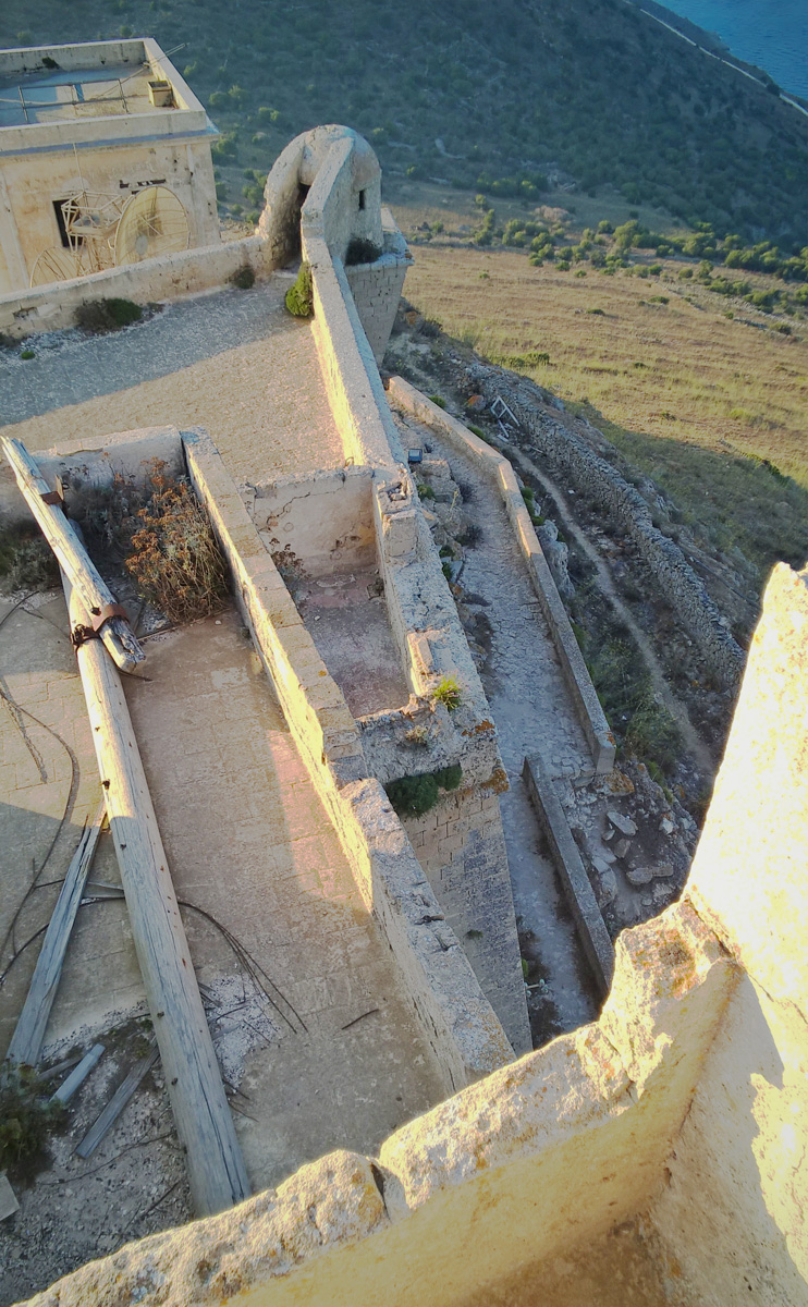 Saliti in cima al forte