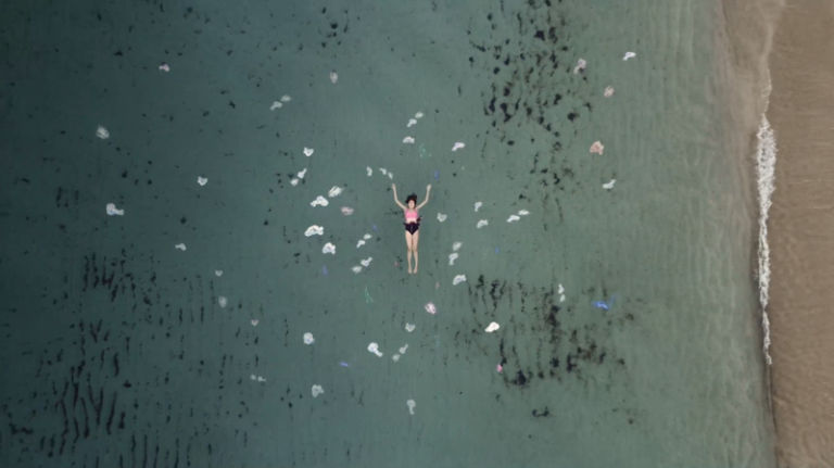 2050: Cronache Marine, il documentario sul futuro del nostro mare inquinato dalla plastica