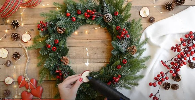 Come creare addobbi di Natale senza la plastica