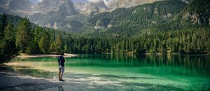 Se siete amanti della montagna e dell’acqua dolce, dovete conoscere i migliori laghi del Trentino, ideali per un bagno ghiacciato durante l’estate