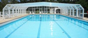 Piscina: ottimizzare l'investimento con coperture di design