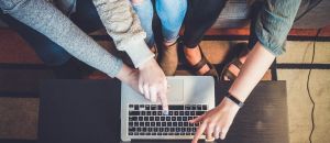 La spesa online durante e dopo il covid: i vantaggi di ordinare comodamente da casa