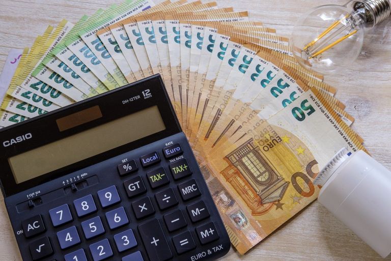 Money g9ae80c366