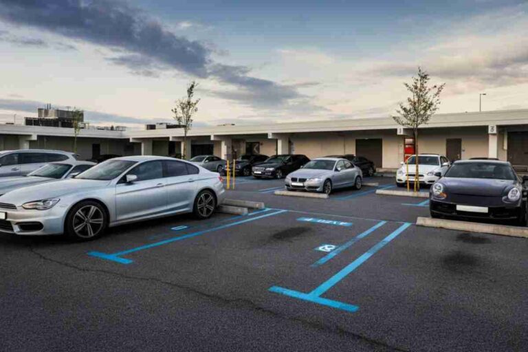 Parcheggio strisce blu, attenzione