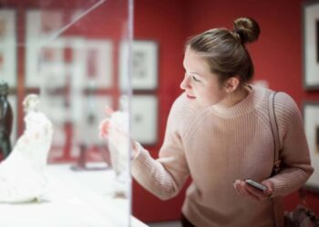 Ragazza museo