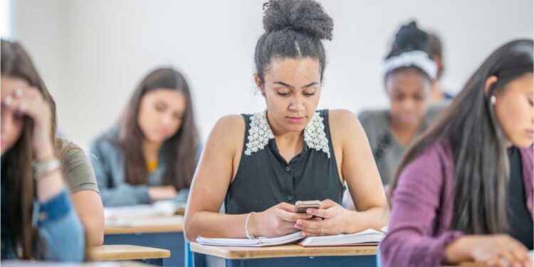 Alunni smartphone