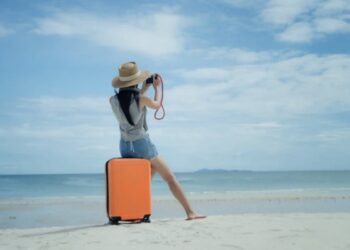 Il 2025 segna un anno in cui le spiagge più originali e segrete d’Europa stanno attirando l’attenzione di viaggiatori alla ricerca di esperienze uniche,