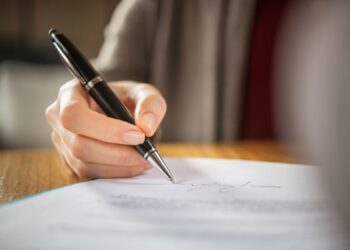 Firmare contratto