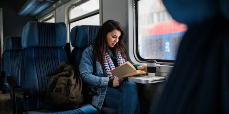 Leggere libro