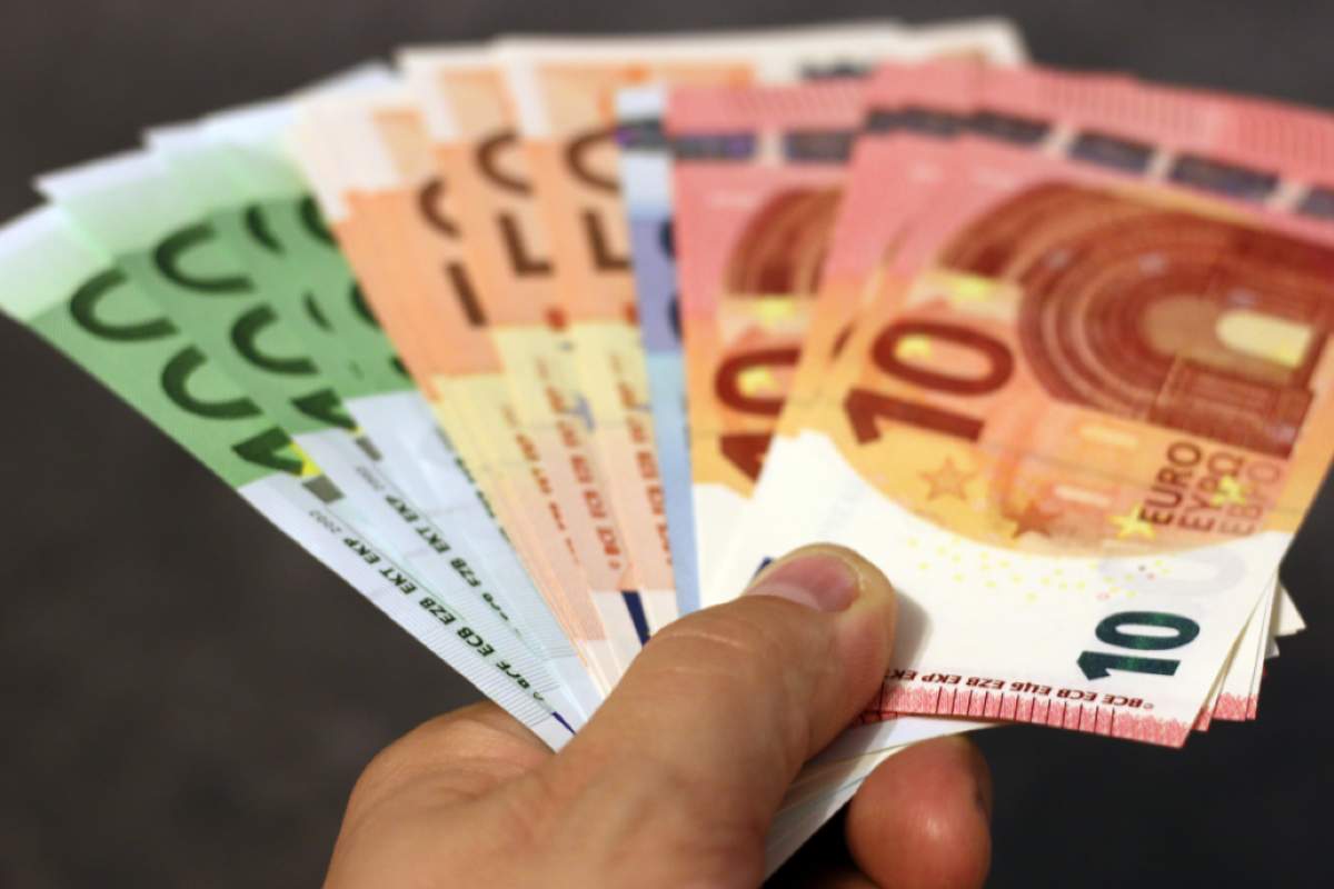 Soldi euro contanti