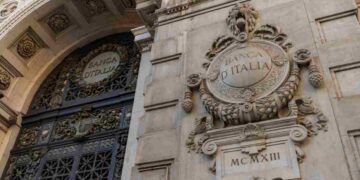 Agenzia delle Entrate scatenata, partono 50.000 lettere per la casa