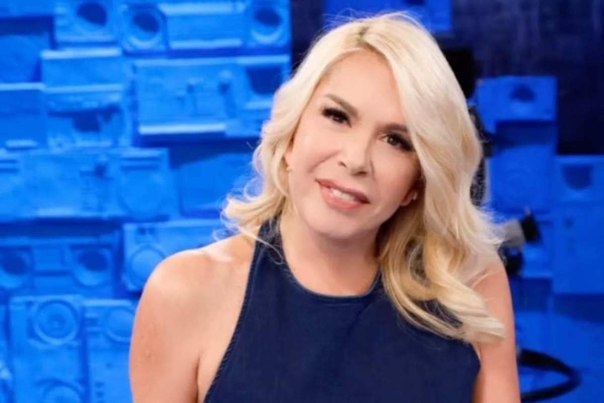 anna pettinelli opinionista mediaset
