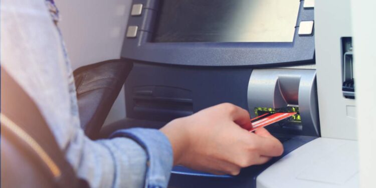 Non superare questi limiti al bancomat