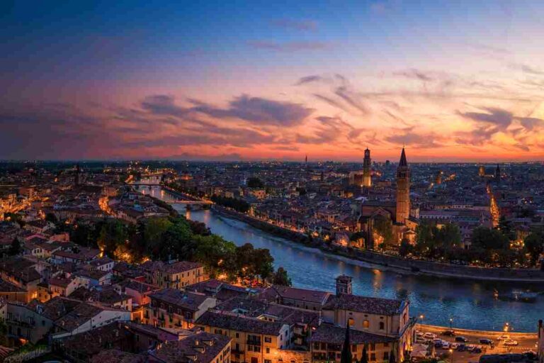 Mulini sull’acqua e atmosfera fiabesca, è questo il borgo più incantevole d'Italia