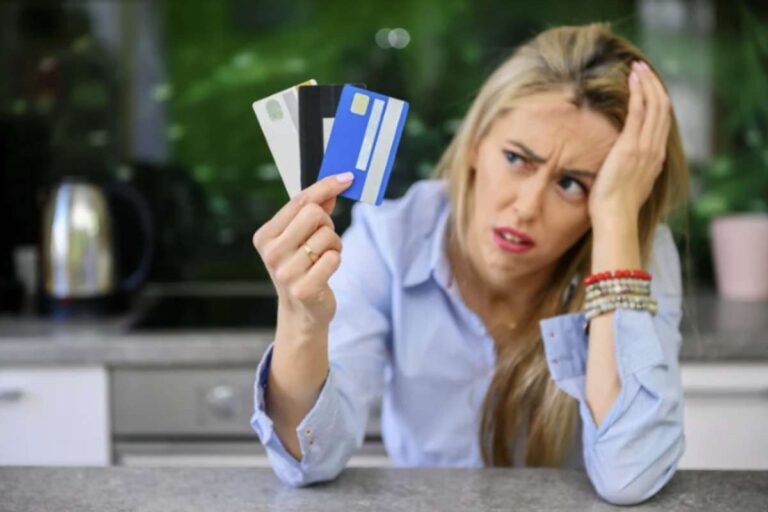 n questo contesto, una domanda molto frequente riguarda la scadenza dei debiti sulla carta di credito e se sia possibile non pagare in caso di prescrizione.