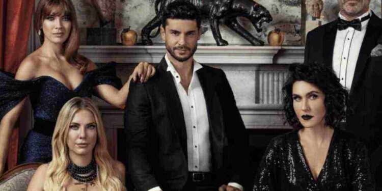 La rivalità tra Yildiz ed Ender si fa sempre più intensa. Quest’ultima usa ogni mezzo, anche subdolo, per ostacolare la rivale