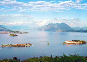 Isole sul lago