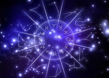 Le stelle indicano un periodo di transizione e di grandi opportunità, ma anche di sfide che richiederanno coraggio,