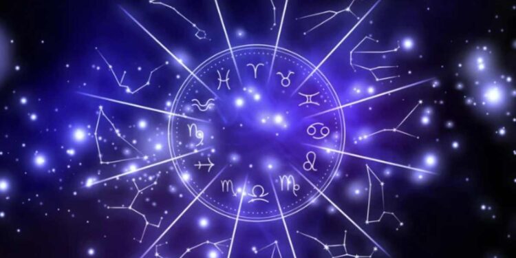 Le stelle indicano un periodo di transizione e di grandi opportunità, ma anche di sfide che richiederanno coraggio,