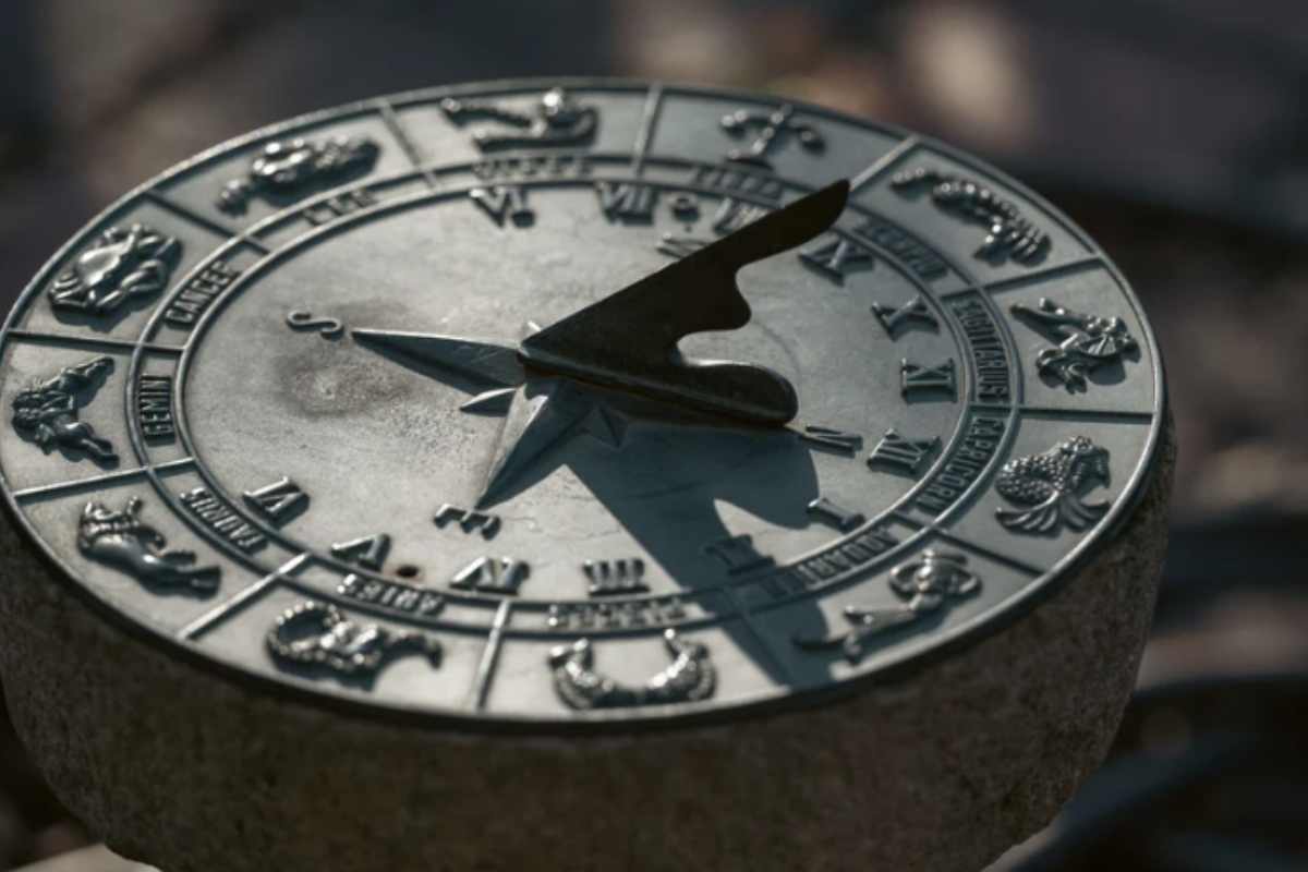 L’estate per lo Scorpione sarà un tempo di introspezione e trasformazioni profonde. Affrontare le proprie paure e insicurezze diventerà un percorso