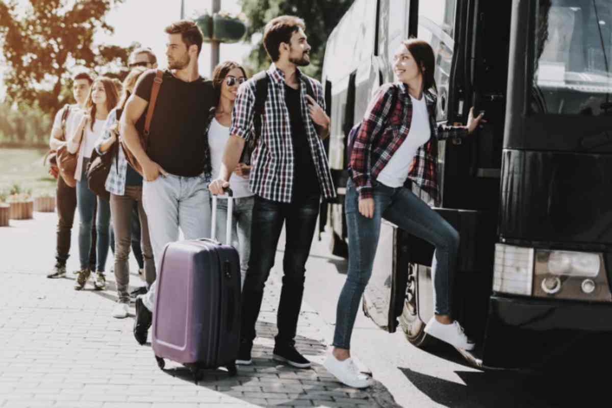 Oltre a queste misure, diverse Regioni offrono ulteriori bonus abbonamenti gratuiti o scontati per studenti e categorie svantaggiate. L