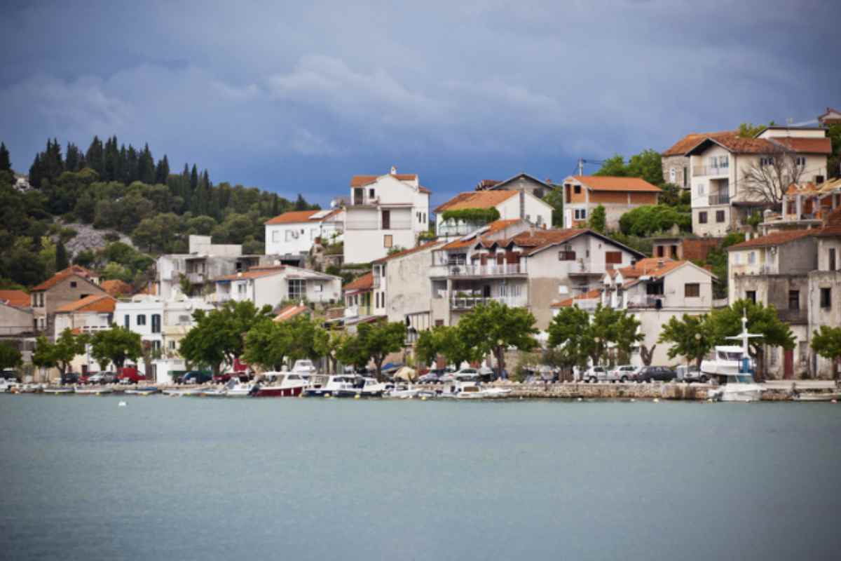 Per chi sta pianificando una vacanza in Croazia nel 2025, è fondamentale considerare alcune indicazioni pratiche.