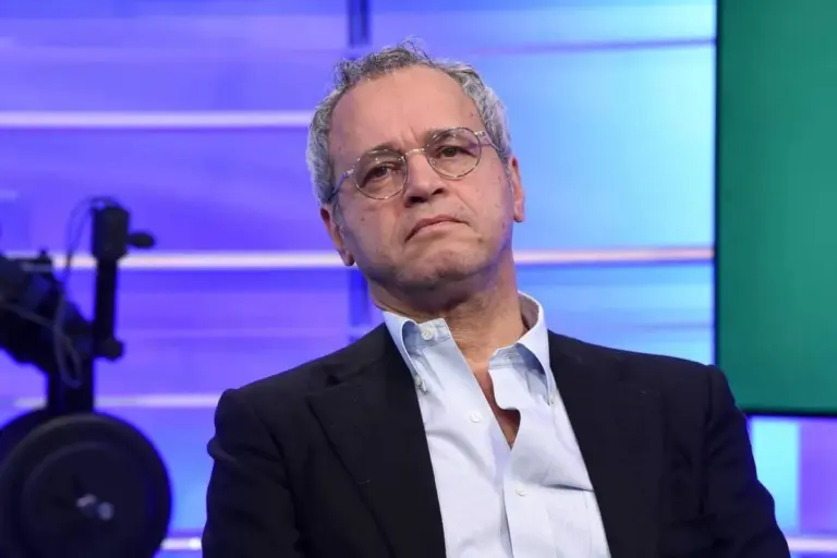 enrico mentana mediaset la7 retroscena