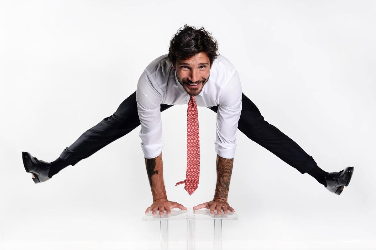 Stefano De Martino soddisfatto