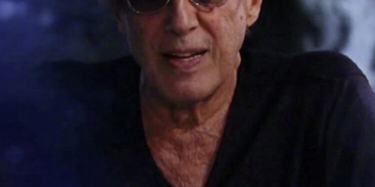 L’artista, soprannominato il “Molleggiato”, e la moglie Claudia Mori rappresentano un caso emblematico di successo e gestione imprenditoriale nel mondo