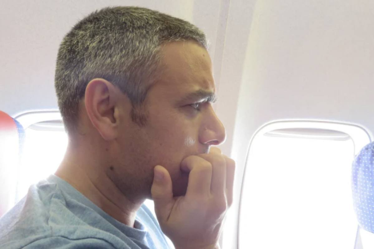 Non sottovalutare il valore di un confronto con l’equipaggio di volo o con il proprio vicino di posto. Spiegare il proprio stato d’animo