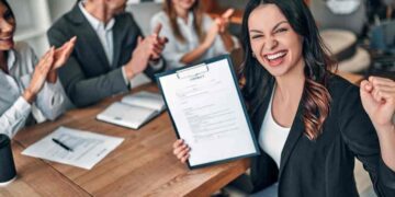 A pochi passi dall'Italia puoi guadagnare fino a 7.000 euro al mese