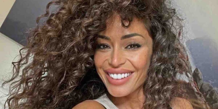 raffaella fico cambia lavoro cosa fa oggi