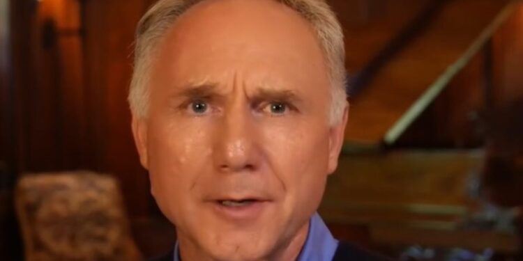 Dan Brown