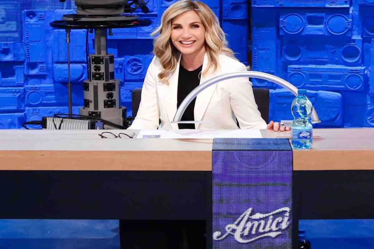 Lorella Cuccarini, Amici