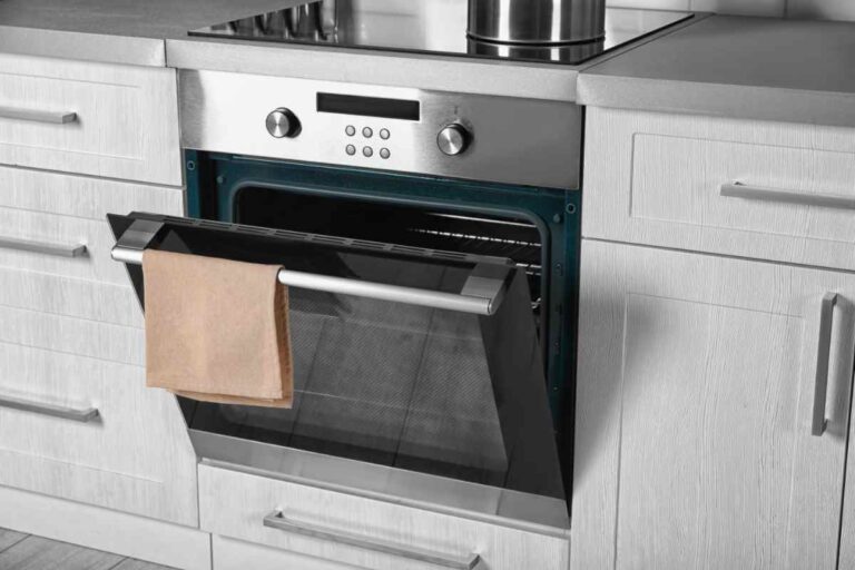 Strofinaccio forno
