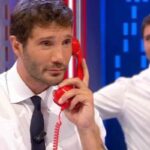 de martino ascolti affari tuoi decisione