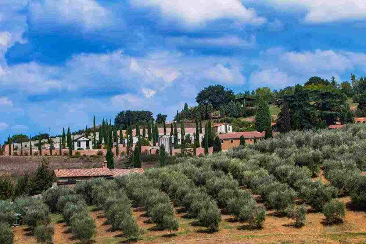 Una finestra sul paradiso, l’incredibile terrazza medievale nascosta nella natura