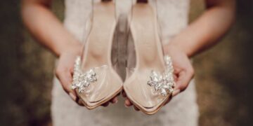 Selezionare le scarpe da sposa