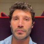 stefano de martino salta show a canale 5