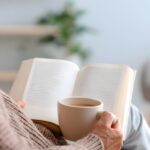 Leggere libro
