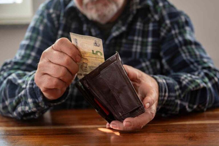 allarme pensioni: cosa succede con la quota 104