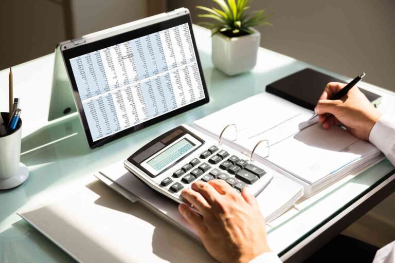 Controlli a tappeto sulle Partite Iva, cosa cerca il Fisco: chi non ha pagato questa tassa rischia grosso