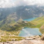 Laghi cristallini e alberi secolari, qui la natura domina incontrastata, i dettagli