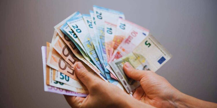 Pensioni, quando ritirare l'assegno di novembre