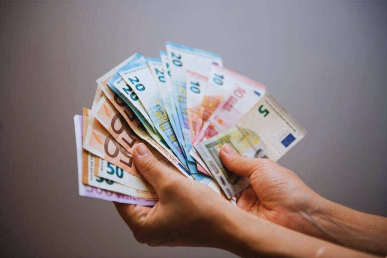 Pensioni, quando ritirare l'assegno di novembre